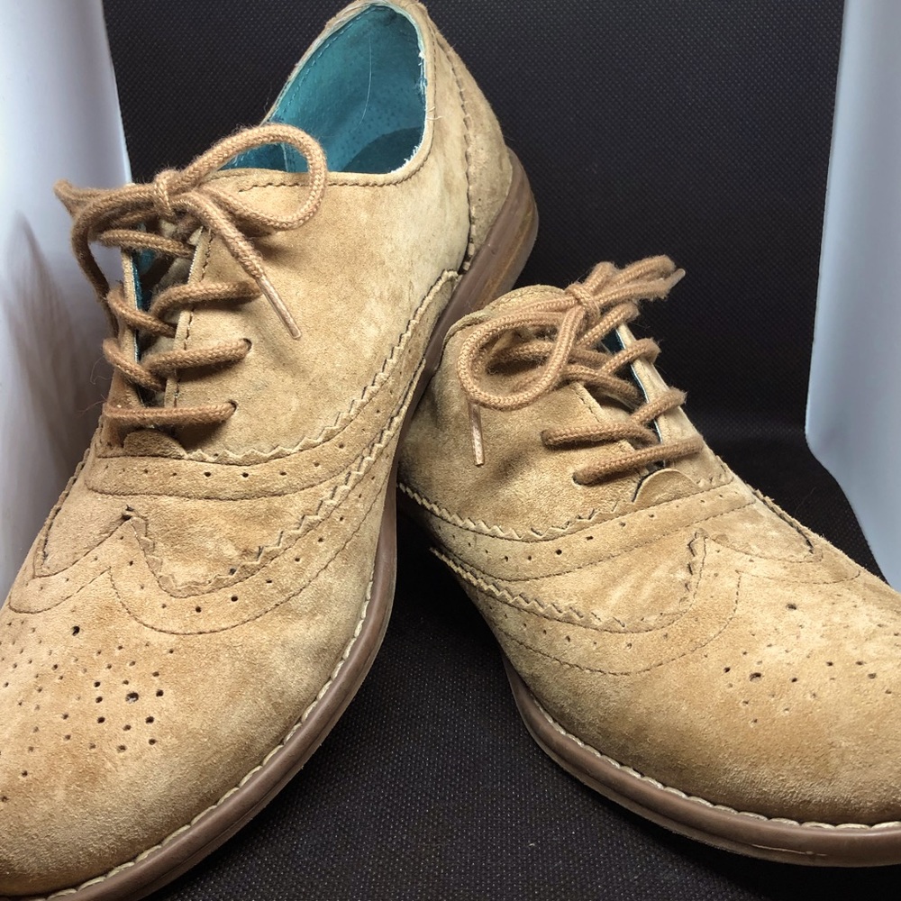 Suede leather Oxford wingtip lace up loafers